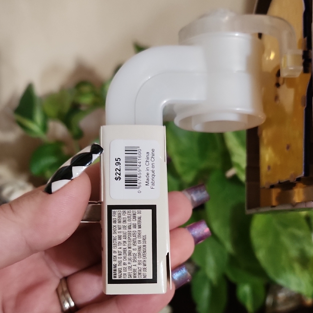 Bath & Body Works Rapunzel Wallflower Plug-In - Picture 2 of 5
